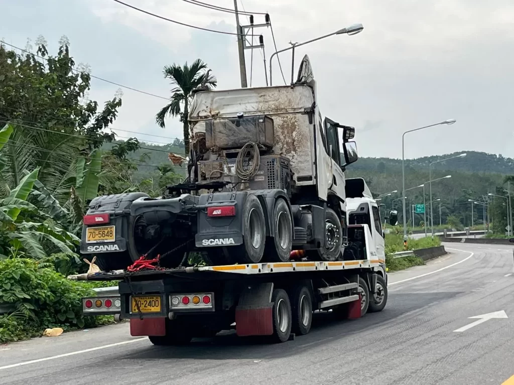 รถยกรถเสีย เมืองพล